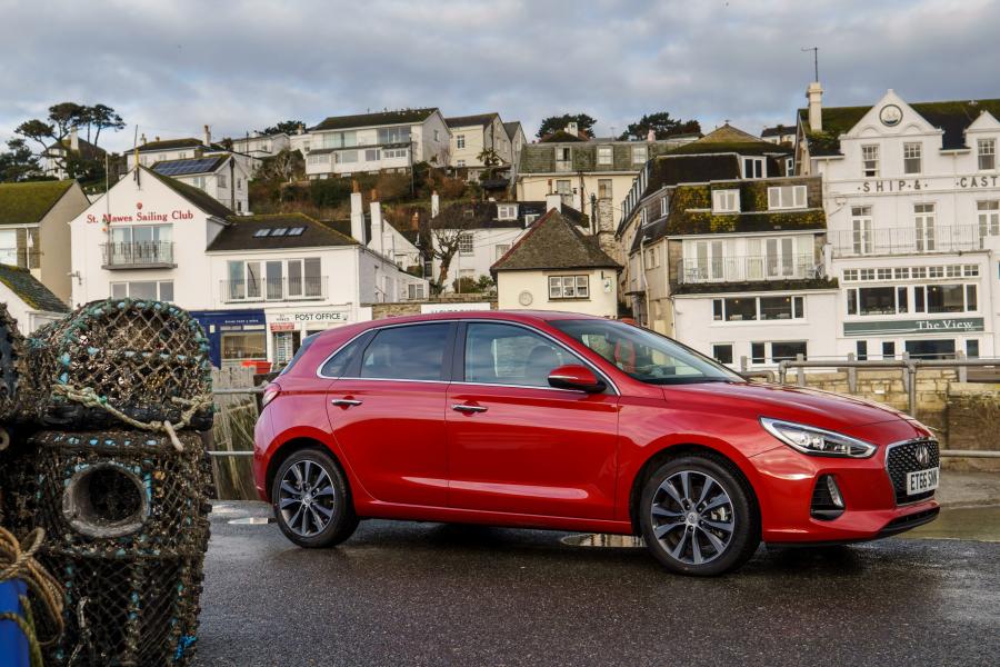  Hyundai i30 2017 года  (UK) (фото 23 из 40)